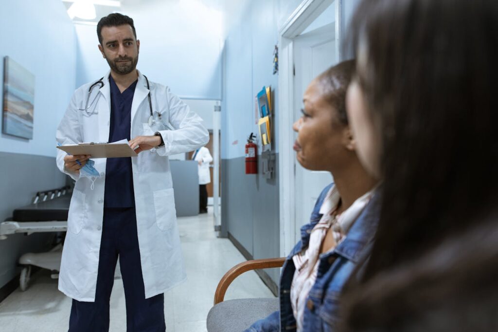Vacinação contra COVID melhora situação dos hospitais públicos.